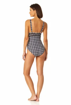 Anne Cole - Women's Trim Triangle One Piece Swimsuit -One-Pieces Store 23MO02483 BKWH 1813