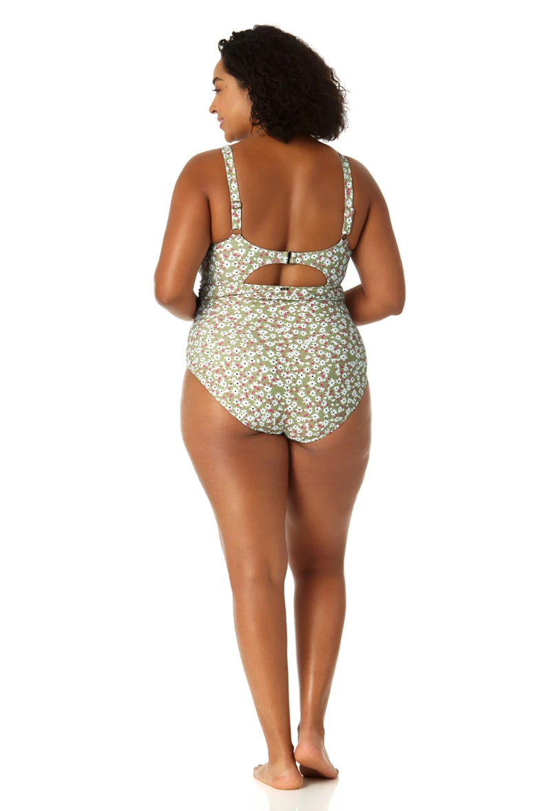 Anne Cole Plus - Women's Scoop Neck Shirred One Piece Swimsuit 5 Anne Cole Plus - Women's Scoop Neck Shirred One Piece Swimsuit - Image 3